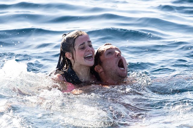 ホホジロザメだっ！『海上48hours －悪夢のバカンス－』場面写真：フォトギャラリー