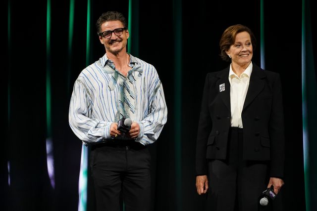 豪華スター集合！SWCJ1日目『スター・ウォーズ／マンダロリアン・アンド・グローグー』ステージイベント（11枚目）