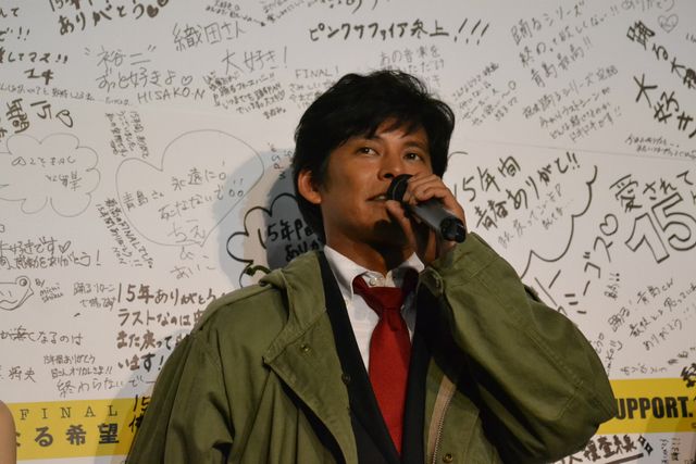 織田裕二、最後の青島コートを羽織り「これで最後です、ごめんね」写真ギャラリー（14枚目）