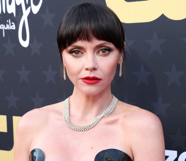 第29回放送映画批評家協会賞授賞式でのクリスティナ・リッチ