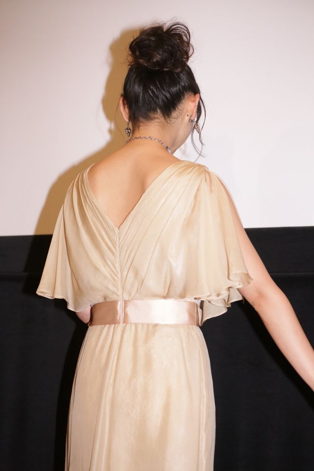 ボディービルダーがおのののかをお姫様だっこ！フォトギャラリー（3枚目）