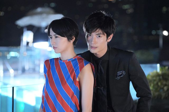 【18枚】笑顔にやられる！ジェシー役の三浦春馬ほか『コンフィデンスマンJP』（2枚目）