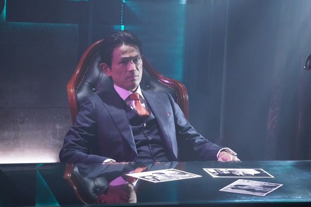 【18枚】笑顔にやられる！ジェシー役の三浦春馬ほか『コンフィデンスマンJP』（13枚目）