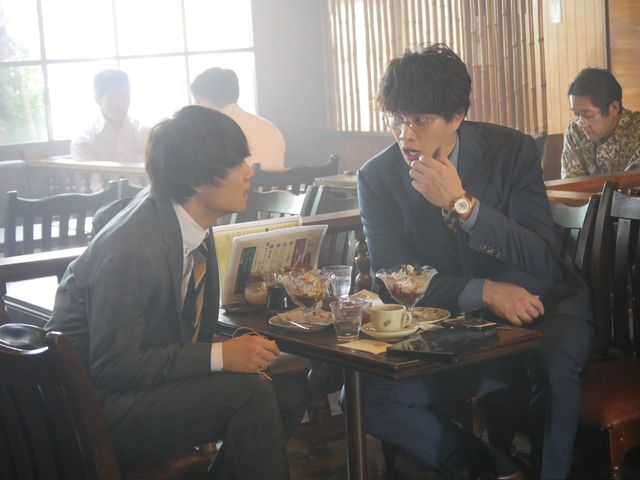 「俺たちはあぶなくない～クールにさぼる刑事たち」場面カットほか（7枚目）