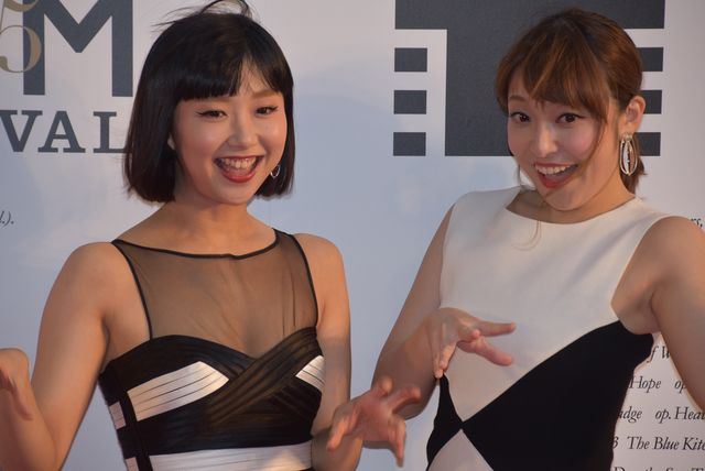 ぱるる、白のふわふわドレス！レッドカーペットが大歓声に包まれる！フォトギャラリー2（6枚目）