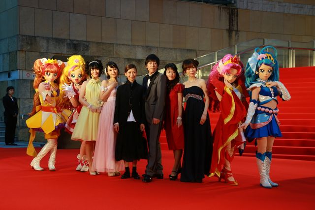 ぱるる、白のふわふわドレス！レッドカーペットが大歓声に包まれる！フォトギャラリー2（52枚目）