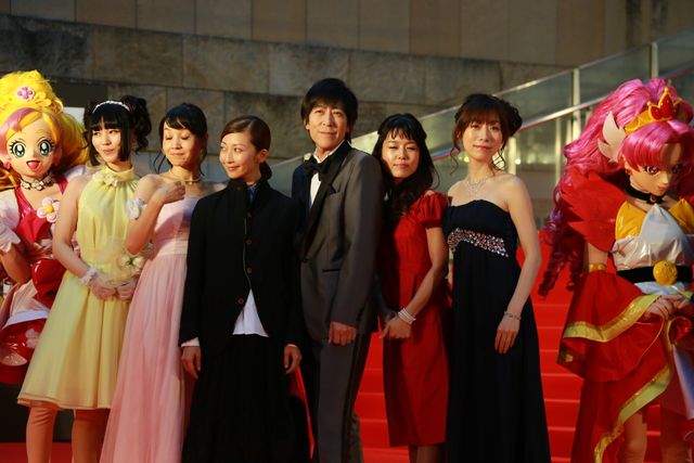 ぱるる、白のふわふわドレス！レッドカーペットが大歓声に包まれる！フォトギャラリー2（54枚目）