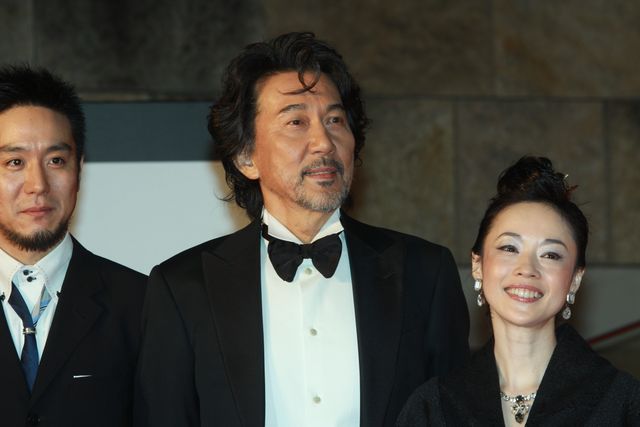 ぱるる、白のふわふわドレス！レッドカーペットが大歓声に包まれる！フォトギャラリー2（59枚目）