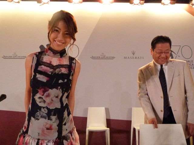 瀧本美織、大粒の涙…『風立ちぬ』ベネチア映画祭公式上映フォトギャラリー（7枚目）