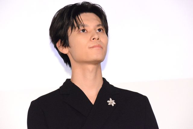 杉咲花、萩原利久ら黒スーツが超クール！『朽ちないサクラ』公開記念舞台挨拶（11枚目）