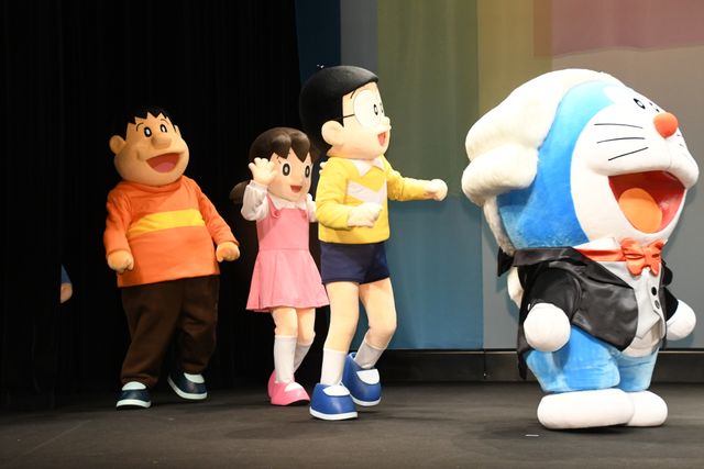 ジャイアン＆スネ夫が地団駄！石丸幹二、芳根京子、かが屋ら『映画ドラえもん　のび太の地球交響楽』完成披露（17枚目）