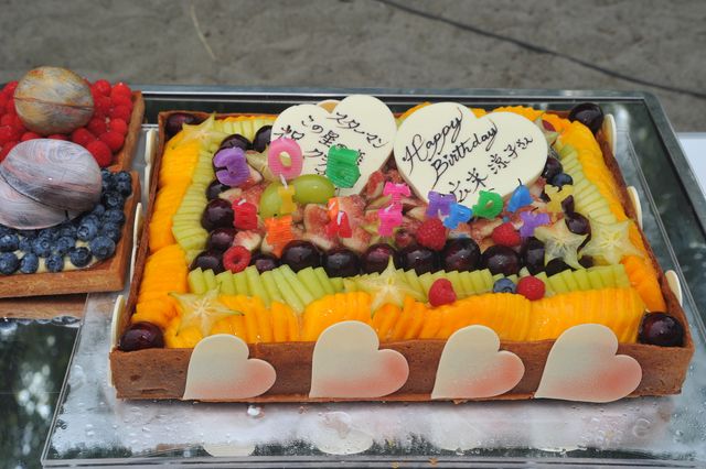 広末涼子、感激！「スターマン・この星の恋」クランクアップ写真ギャラリー（4枚目）