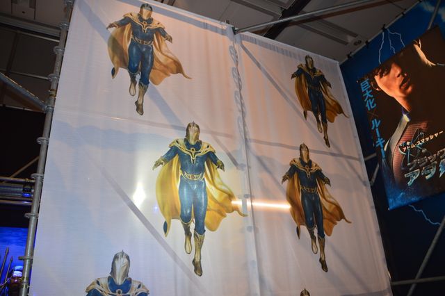 『ブラックアダム』4.5mのアトム・スマッシャーと写真が撮れる！「DCユニバースの世界展」プレス内覧会（10枚目）