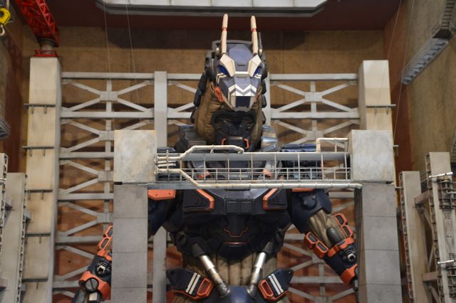 「ウルトラマンブレーザー」バザンガ戦、聖地・池袋で再現！「ウルサマ2023」メディア内覧会（ブレーザー編）（11枚目）