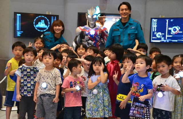 「ウルトラマンブレーザー」バザンガ戦、聖地・池袋で再現！「ウルサマ2023」メディア内覧会（ブレーザー編）（15枚目）