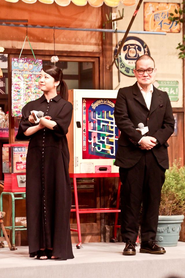 天海祐希、上白石萌音、大橋和也、伊原六花ら『ふしぎ駄菓子屋　銭天堂』本物のセットで舞台挨拶（5枚目）