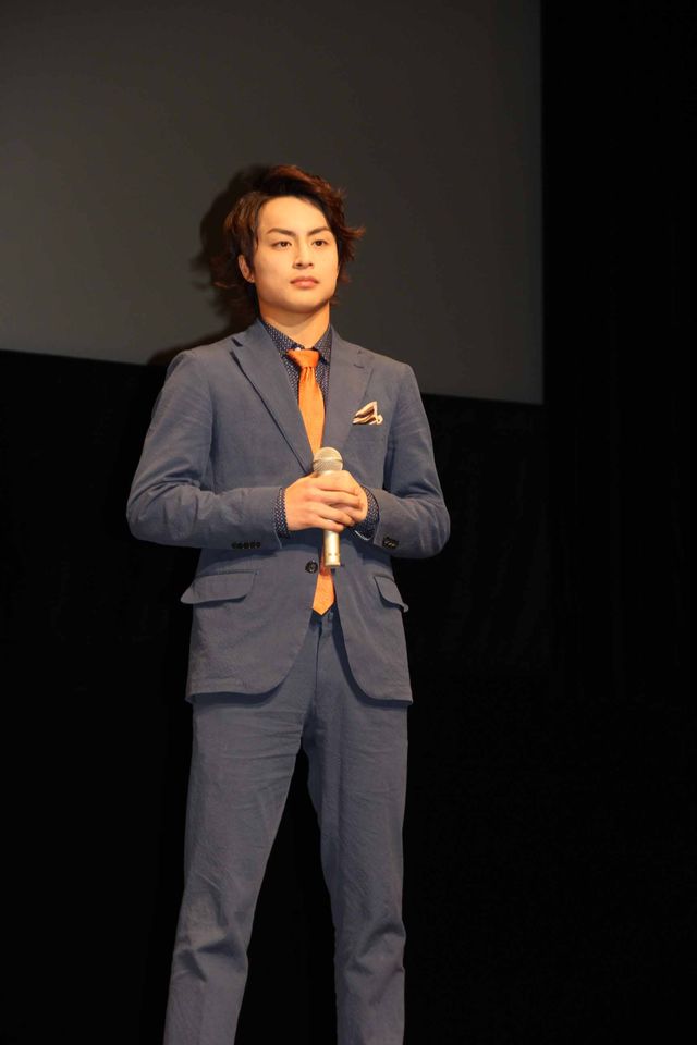 峯岸みなみ“お泊り愛”相手の白濱亜嵐が1人2役で映画初主演に挑戦　画像ギャラリー：フォトギャラリー