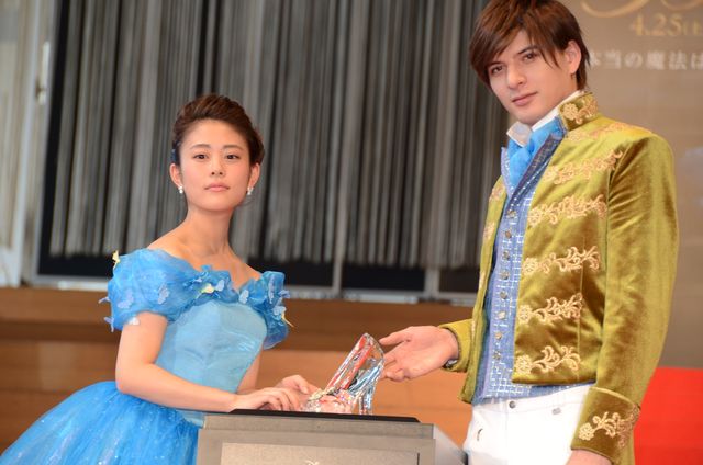 エスコート姿がかっこいい！『シンデレラ』エンドソングを生歌披露！フォトギャラリー（23枚目）