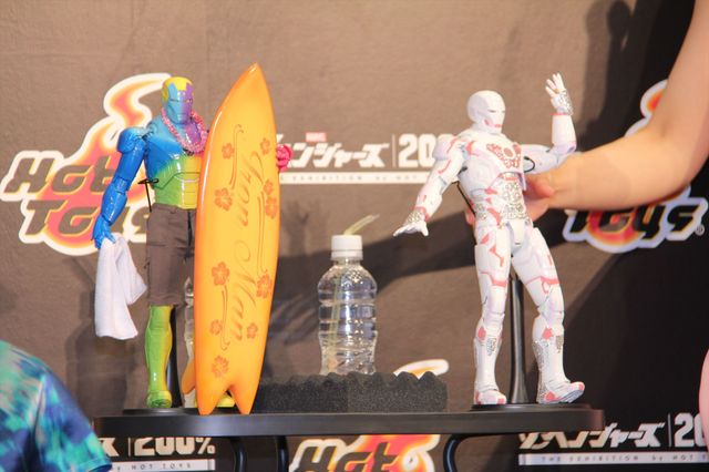 小島瑠璃子＆小林麻耶『アベンジャーズ』の魅力にドップリ！フォトギャラリー（4枚目）