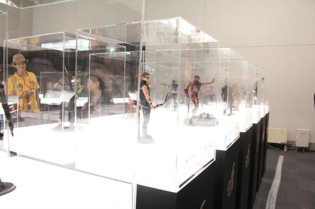 小島瑠璃子＆小林麻耶『アベンジャーズ』の魅力にドップリ！フォトギャラリー（16枚目）