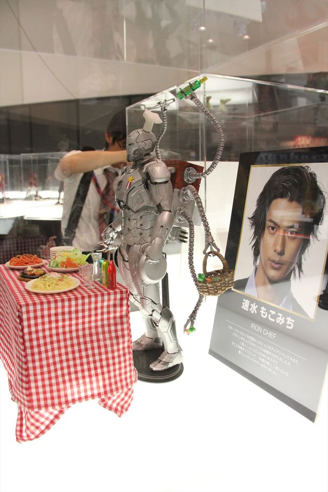 小島瑠璃子＆小林麻耶『アベンジャーズ』の魅力にドップリ！フォトギャラリー（21枚目）