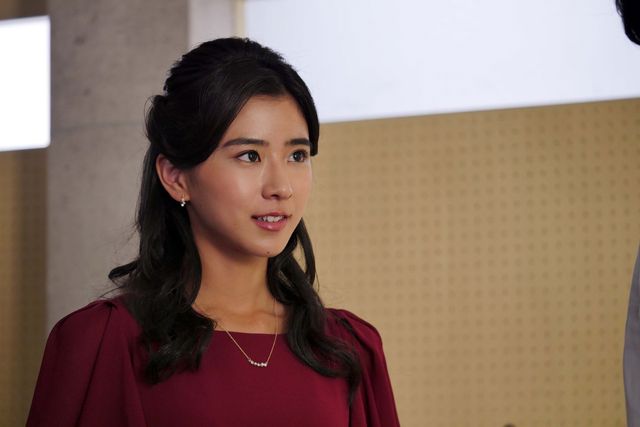 黒島結菜が天才ピアニストに！「世にも奇妙な物語 ’19 雨の特別編」より（2枚目）