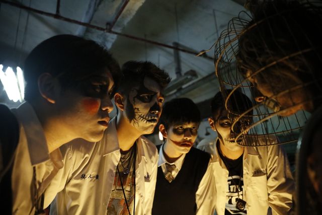 ホラー映画『怪怪怪怪物！』のコワすぎ！な場面カット（8枚目）