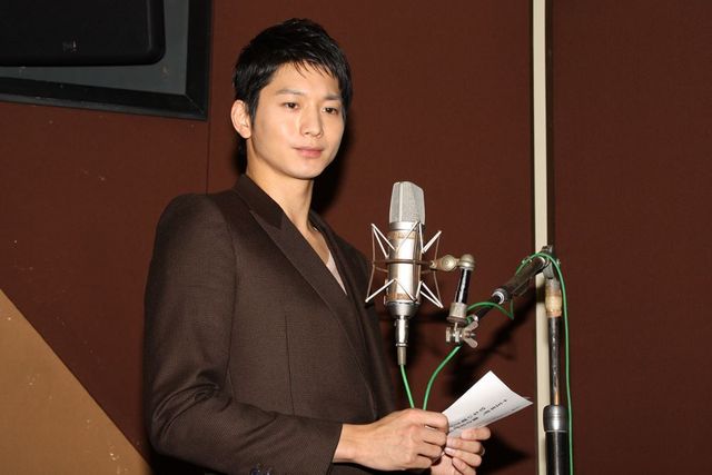 初恋を振り返る向井理…映画『百瀬、こっちを向いて。』予告編ナレーション収録フォトギャラリー（2枚目）