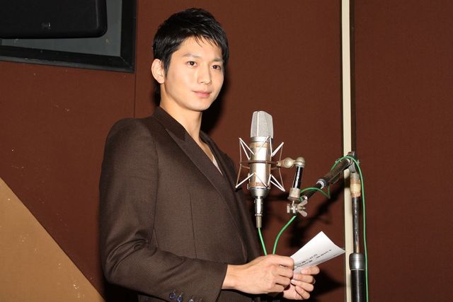 初恋を振り返る向井理…映画『百瀬、こっちを向いて。』予告編ナレーション収録フォトギャラリー（3枚目）