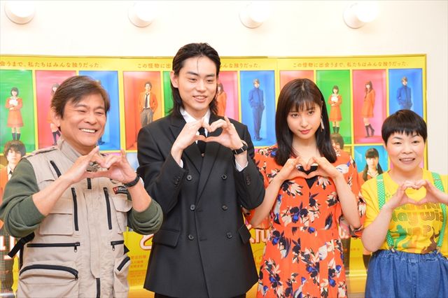 菅田将暉＆土屋太鳳、吉本新喜劇の出演に密着！ズッコケから大爆笑まで！（6枚目）