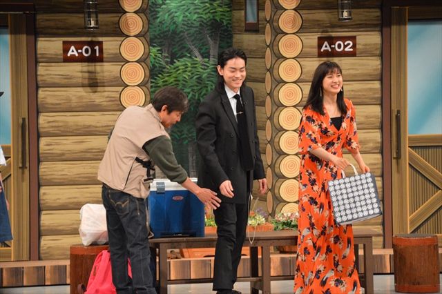 菅田将暉＆土屋太鳳、吉本新喜劇の出演に密着！ズッコケから大爆笑まで！（32枚目）