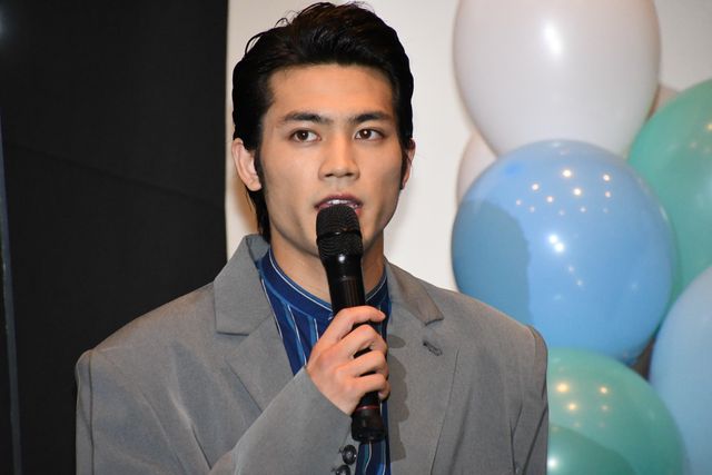 浮所飛貴の爽やかスマイル！『胸が鳴るのは君のせい』公開記念舞台あいさつ（6枚目）