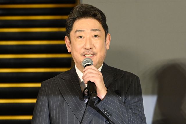 松村北斗、今田美桜ら東野圭吾原作『白鳥とコウモリ』完成披露オープニングセレモニーの様子（29枚目）