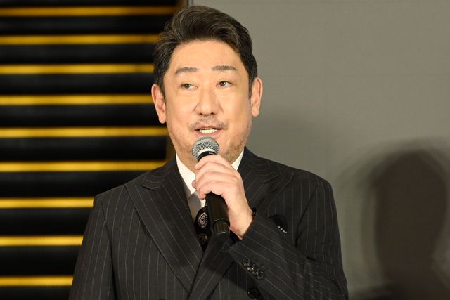 松村北斗、今田美桜ら東野圭吾原作『白鳥とコウモリ』完成披露オープニングセレモニーの様子（30枚目）