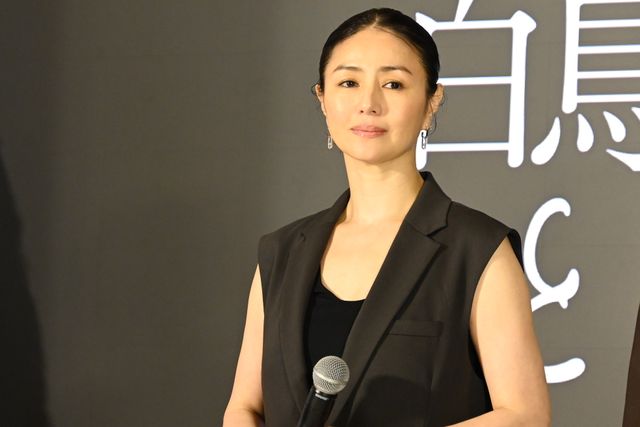 松村北斗、今田美桜ら東野圭吾原作『白鳥とコウモリ』完成披露オープニングセレモニーの様子（33枚目）