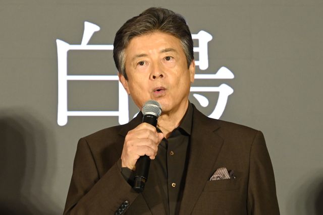 松村北斗、今田美桜ら東野圭吾原作『白鳥とコウモリ』完成披露オープニングセレモニーの様子（40枚目）