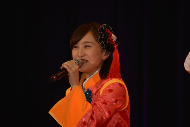 ももクロがサプライズ登場！歌って踊って女子高生から大歓声（5枚目）