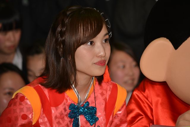 ももクロがサプライズ登場！歌って踊って女子高生から大歓声（15枚目）