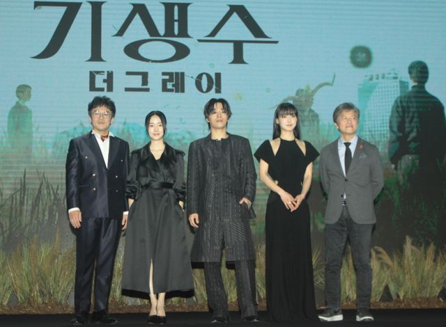 Netflixシリーズ「寄生獣－ザ・グレイ‐」制作報告会の様子（15枚目）