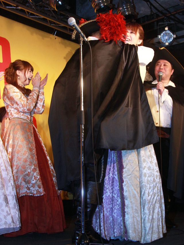 坪倉由幸のかつての合コン相手も登場！『三銃士/王妃の首飾りとダ・ヴィンチの飛行船』ブルーレイ＆DVD発売イベントフォトギャラリー（10枚目）