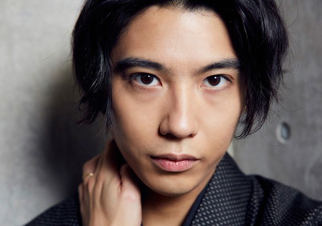 目力最強説！目が離せない【賀来賢人インタビューカット集】（7枚目）