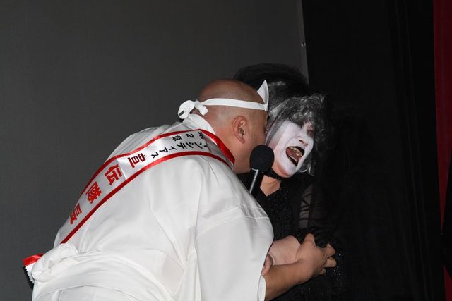 あき竹城が白塗りババアに！映画『インシディアス 第2章』公開記念イベント（5枚目）