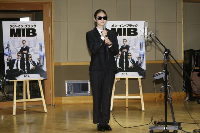 『メン・イン・ブラック』新作、今田美桜のアフレコ姿！：フォトギャラリー