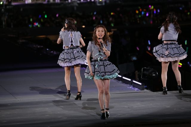 「AKB48単独＆グループ 春コン in 国立競技場 ～思い出は全部ここに捨てていけ!～」初日フォトギャラリー（25枚目）