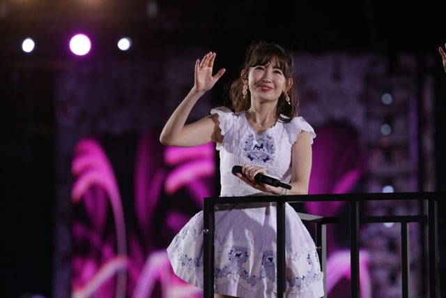 「AKB48単独＆グループ 春コン in 国立競技場 ～思い出は全部ここに捨てていけ!～」初日フォトギャラリー（31枚目）