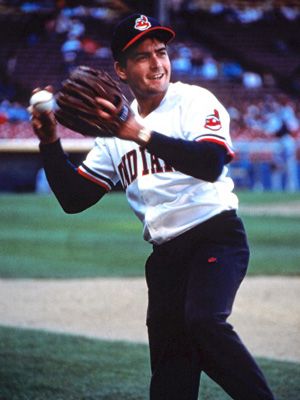 『メジャーリーグ』に出演したころのチャーリー・シーン（1988年）