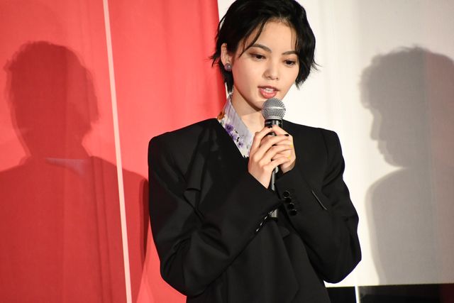 岡田准一、木村文乃、平手友梨奈ら豪華キャスト勢ぞろい！『ザ・ファブル　殺さない殺し屋』初日舞台あいさつ（24枚目）