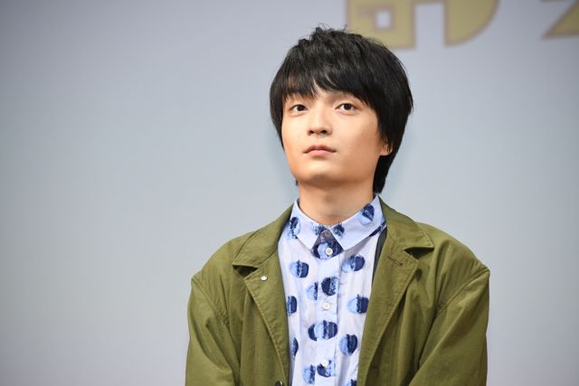 本田翼、スライムと記念撮影！ドラマ「ゆうべはお楽しみでしたね」制作発表会見（3枚目）