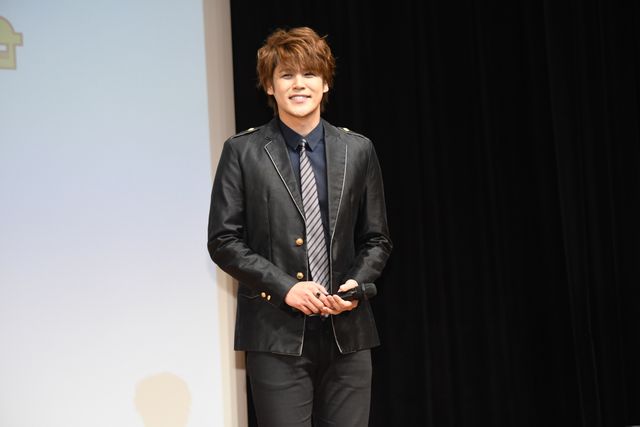 本田翼、スライムと記念撮影！ドラマ「ゆうべはお楽しみでしたね」制作発表会見（5枚目）