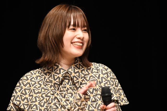 本田翼、スライムと記念撮影！ドラマ「ゆうべはお楽しみでしたね」制作発表会見（10枚目）